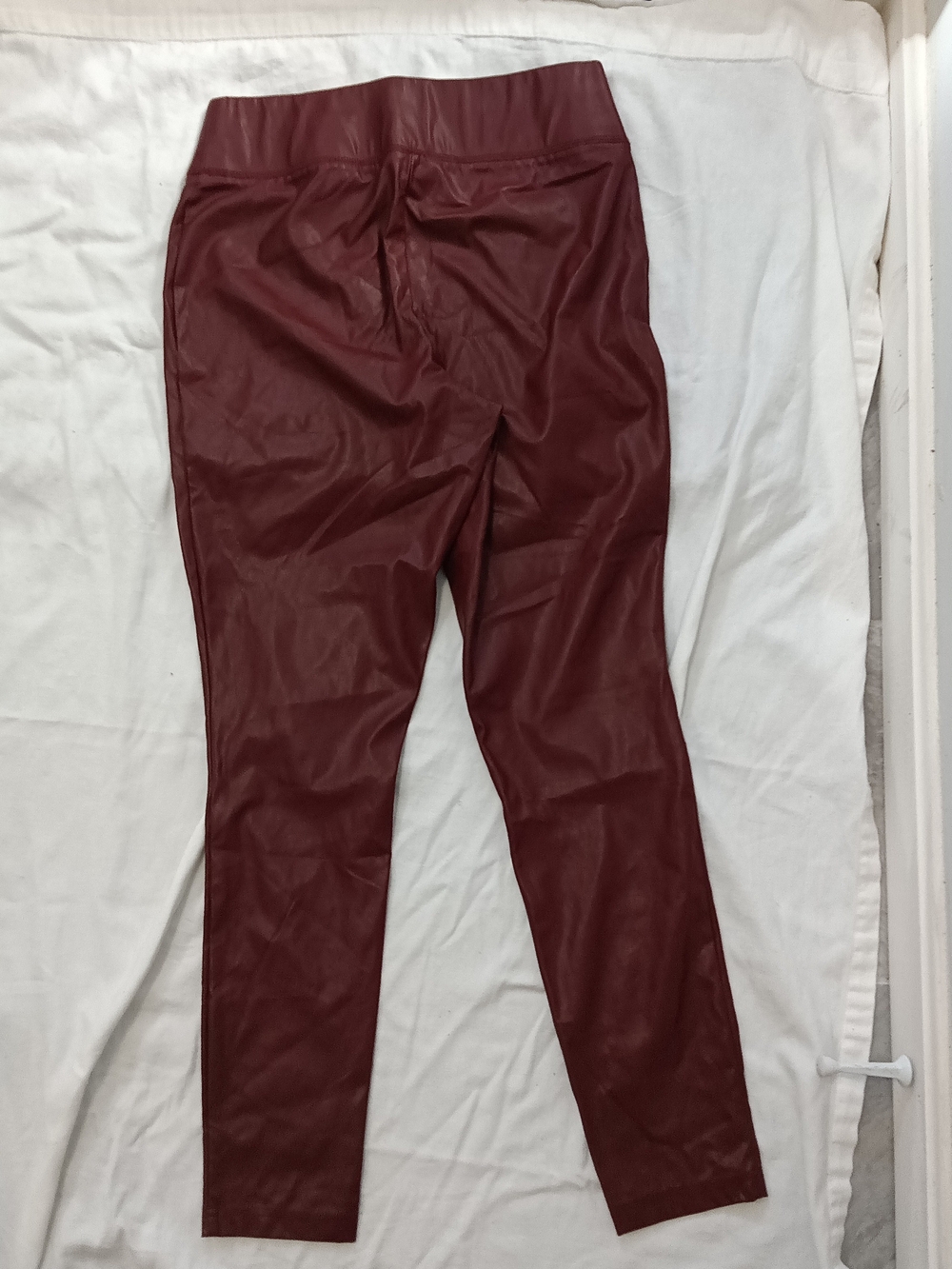 I.N.C. International Concepts Women's Faux Leather Pants in Burgundy Size 8